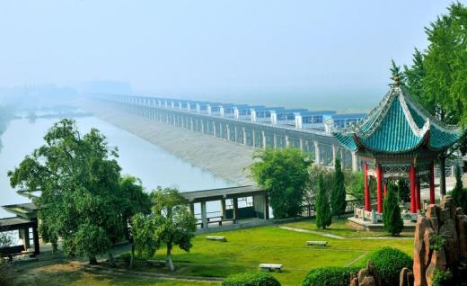 �����ֺ鹤��:��բ