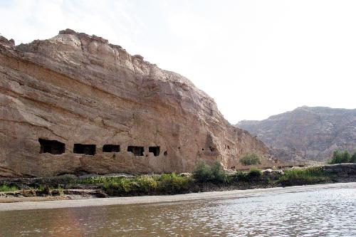 ȫ���ص����ﱣ����λ����ľ����ǧ�𶴡���������Զ��