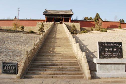 ȫ���ص����ﱣ����λ��������