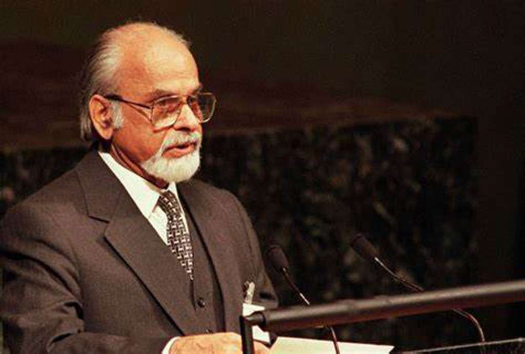 ��¶������������Ž�������Inder Kumar Gujral��