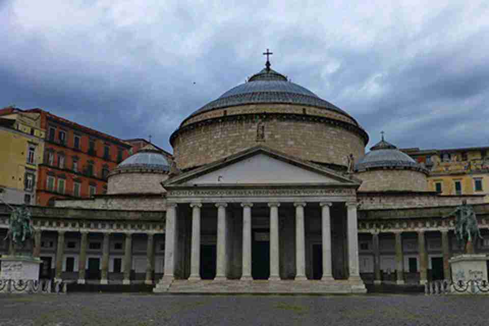 �ǲ���˹��ʷ�ƾã���������������ڶ࣬�ľ�����