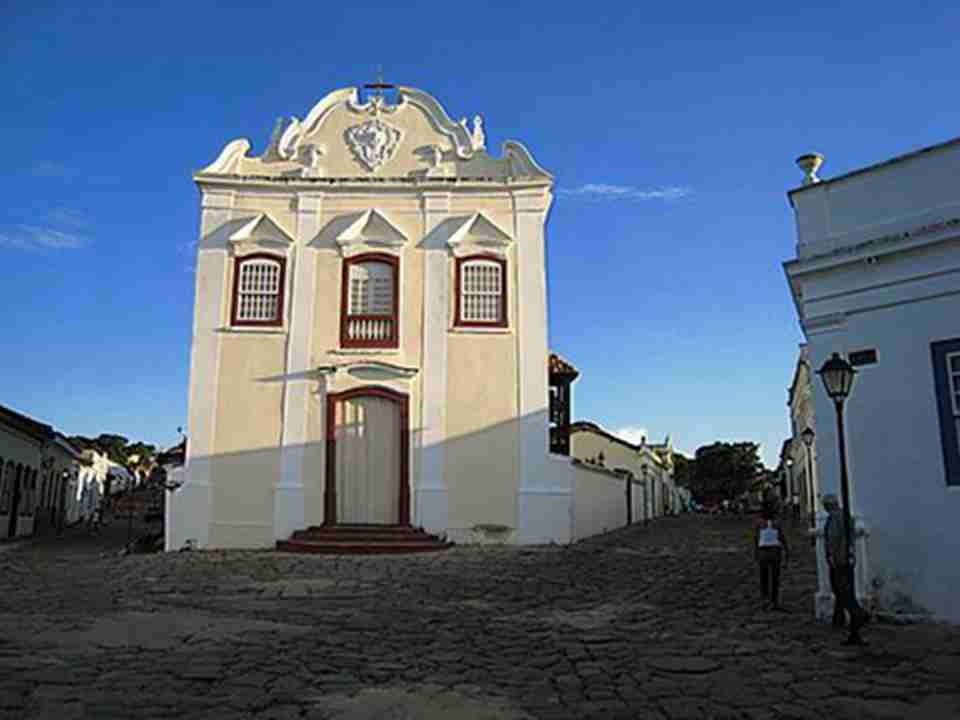 ���ڹ���������˽��סլ��Ȼ�����ӣ�ȴ�����˺�гͳһ������