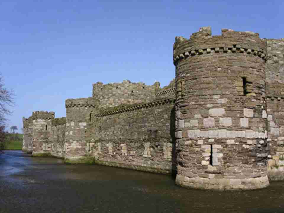 λ�ڰ���������Ϻ����Ĳ�����˹�Ǳ���Ӣ�������������������ͳǱ�