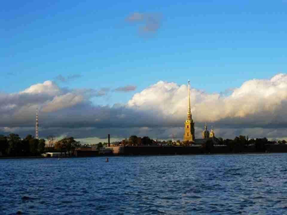 ʥ�˵ñ�λ�ڶ���˹������