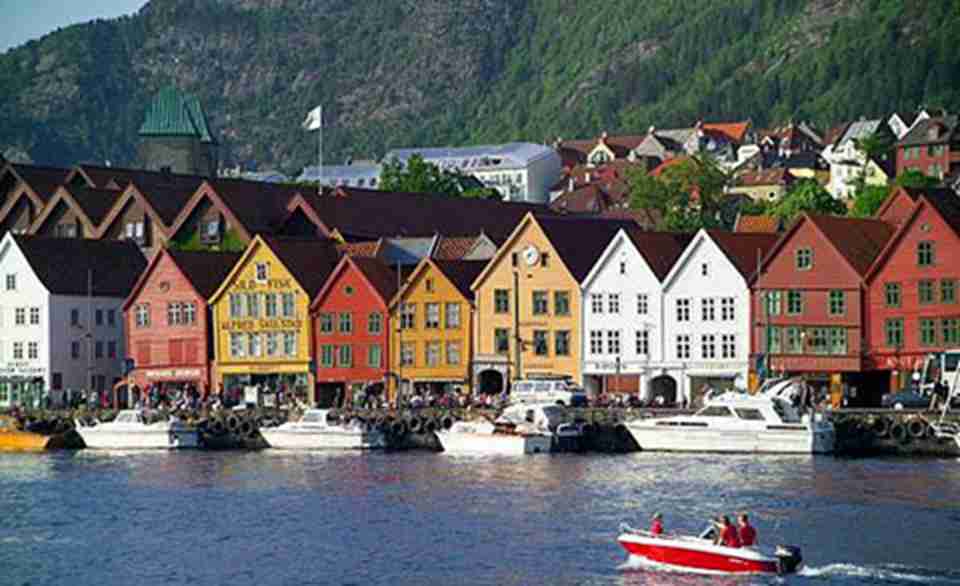 �����������Ǳ�������һ������ͷ