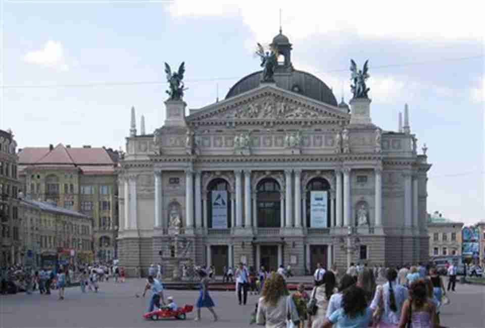 ���ַ��������ͺ��ڣ���Ϊ���Ρ��ڽ̺���ҵ���ķ����˺ü�������