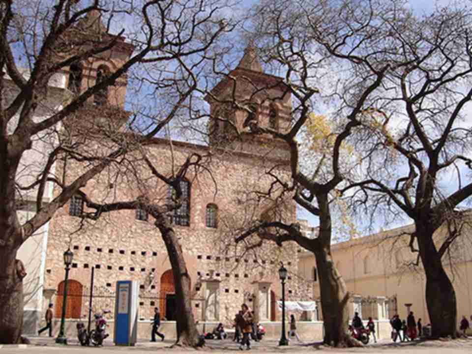 ���ּ����Ϊ���еĸ�����ʷʱ���ṩ�˼�֤