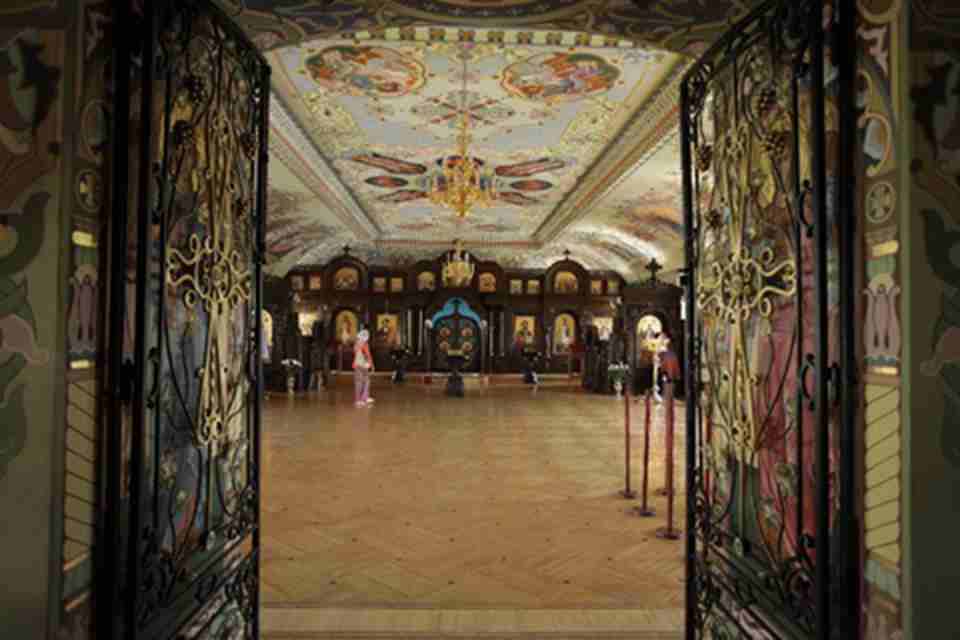 ���Ƕ�˹���޵�Ժ�ڲ�