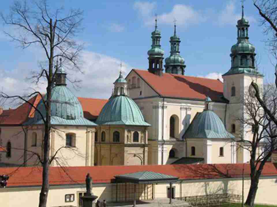 ������Ȼ�����ǳ�ʥ��ݵĳ���