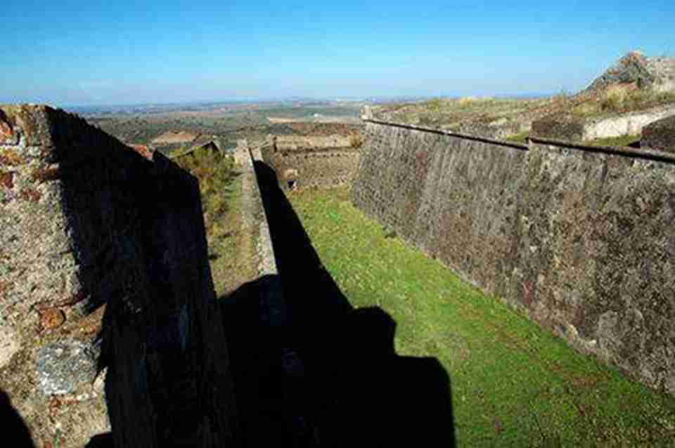 ������˹����������¿����߽磬����17������19�����ڼ�