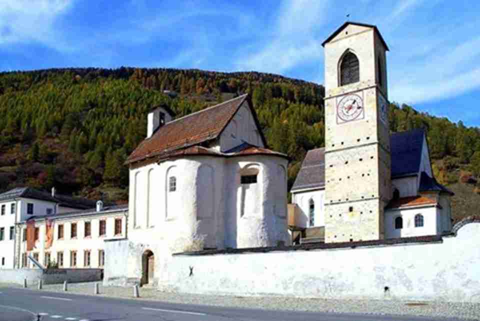 �޵�Ժ�ڱ����о���ڻ����ڹ�Ԫ800��������