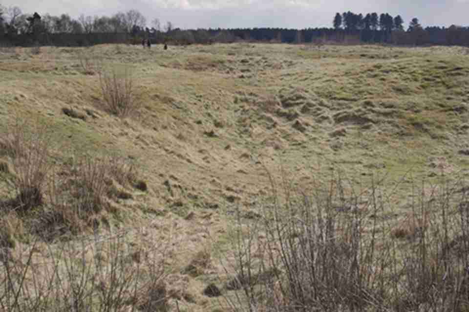 ˹ƤҮ�ɵ���ʯ��ʱ����ʯ��λ�ڱ���ʱ��ŵʡ��˹��һ����ׯ