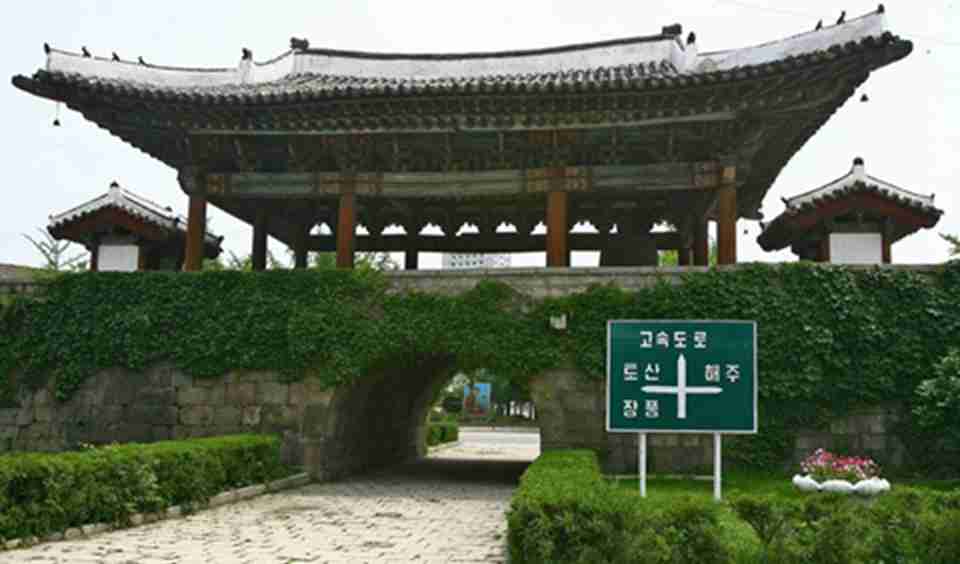 ������ʷ�ż�λ�ڻƺ�����ʡ������