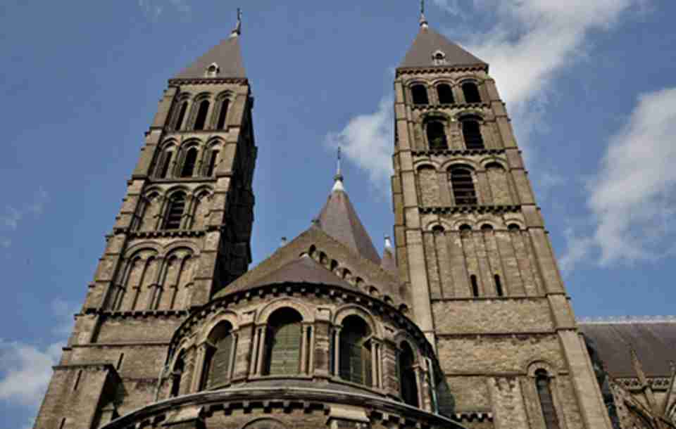 ͼ����ʥĸ����ý���12�����ϰ�Ҷ