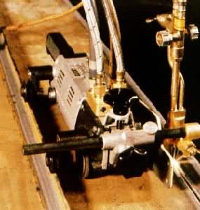 �Զ����и�