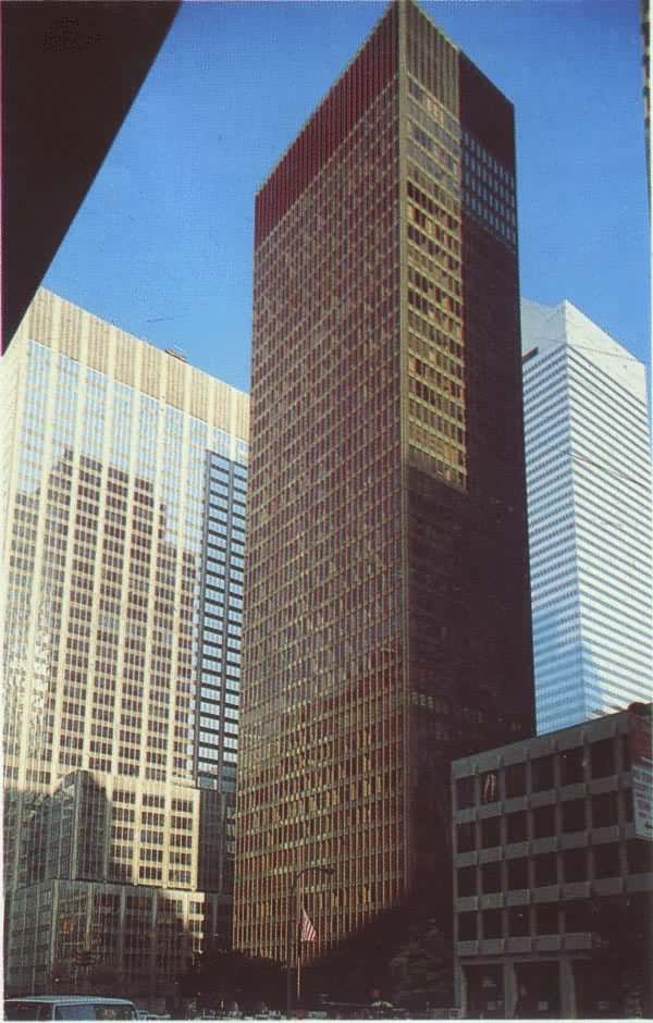 ŦԼ������ķ���ã�����Ħ��¥�Ĵ�������1954��1958�꽨��L.��˹�������¡������