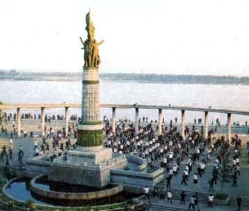 �ɻ����ߵ�̫��ȭ����վ