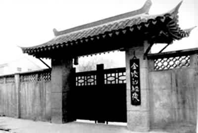 ����̾���